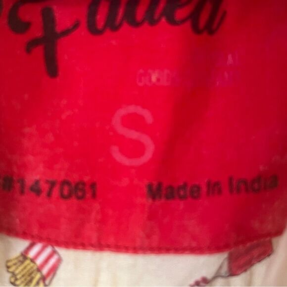 Men's Straight Faded French Fries Short Sleeve Button Down Shirt - Picture 8 of 9